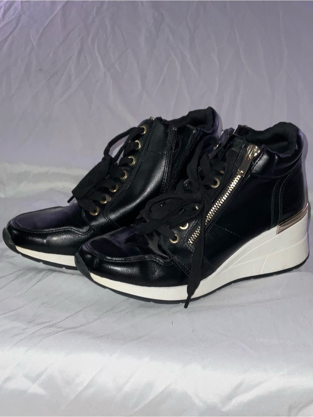 Aldo Wedge Sporty Booties size 8